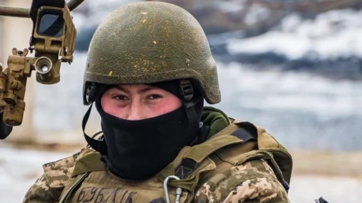 Picture of 1 of 13 Snake Island National Guards.